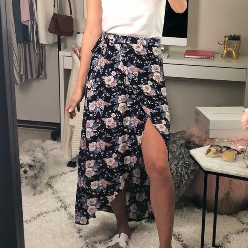 American Eagle Split Skirt- flower design